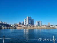 [땅이름 산책] (14) 강원도 속초 아바이마을: 함경도 사투리 아바이를 따서 붙인 이름