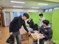 영광중학교 3학년 학생회, 교복 물려주기로 나눔 실천