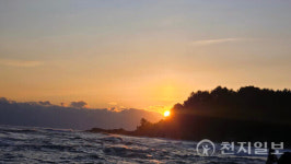 [2026해맞이] 양양 무궁화동산 해변 앞에서 점점 얼굴 내미는 첫 해