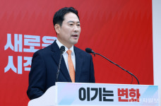 [포토] 쇄신안 긴급기자회견하는 장동혁 대표