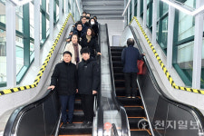 백운역 2번 출구 에스컬레이터 신설 공사 완료