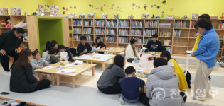 동해시 망상해뜰책뜰, 매월 마지막 토요일  그림책 읽어주는 토요일로 가족 독서문화 확산