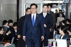 [포토] 정청래 대표 찾는 송영길 전 대표