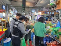 광산경찰서 월곡지구대, 월곡시장 상인 대상 보이스피싱 예방 홍보