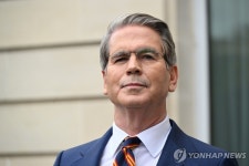 베선트 이란 원유, 중국 대신 한일로… 美 제재 완화 정당성 부각