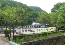 동강 옆 작은 분교에 울려 퍼진 노랫소리