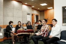 “라디오 드라마, 목소리 하나만으로 만드는 시공간”