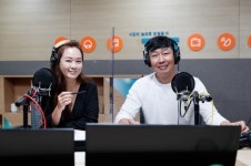 추석에 쓸쓸한 당신, 라디오를 켜봐요