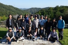 강아(江娥)는 어디 두고 홀로 누워 계시는고?