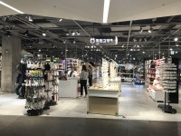 [라이프 단신] 네이처리퍼블릭, 크리미 컨실러 출시…못된고양이, 수원 AK플라자 입점…에스트라 리제덤RX 시카퍼스트 오인트 겔 출시