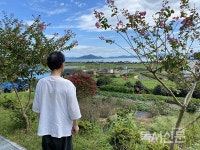 [문학기행 ⑨] 할아버지가 들려준 수많은 얘기가 삶을 지탱해줬다… 한승원의 『산돌 키우기』