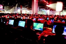 게임제국 확장하는 블리자드