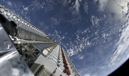 [글로벌] 스페이스X의 위성인터넷 스타링크...기대와 우려 교차