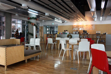 커피향에 멈춰섰던… 그곳은 카페였고 교회였다