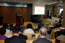 “인터넷 실명제로 얼굴 없는 안티기독교 몰아내자”