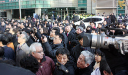 제자교회, ‘질서요원’ 동원해 큰 마찰 없이 예배