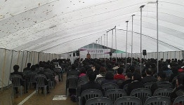 점점 추워지는데, 제자교회는 아직도 천막에서…