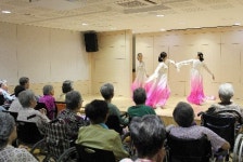 강북실버종합복지센터, 거주 노인들 위한 문화공연