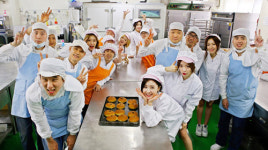 걸그룹 달샤벳, 밀알베이커리에서 봉사활동