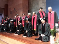 국독연, 22명에 목사 안수… “하나님께 쓰임받는 일꾼 되길”