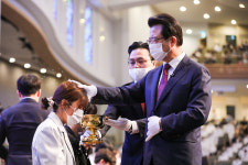 사랑의교회, 3개월 만에 학습·세례·입교식