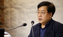 “정부의 예배·모임 간섭, 종교적·헌법적 수용 불가”