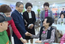 소강석 목사 “외로운가요? 헬퍼스 하이를 경험해 보세요”