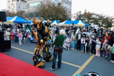 ‘담장 너머, 지역사회와 잇다’… 대구동신교회 ‘만촌 페스티벌’ 첫발