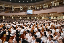 부활의 강단에 선 가증한 것, 누가 부활의 본질을 더럽히는가?