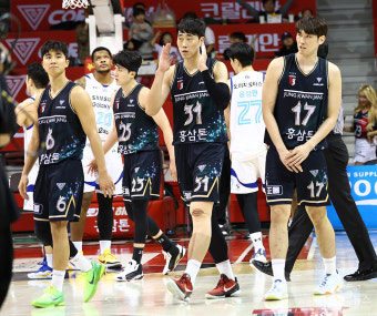 [KBL] 안양 정관장, '삼성 꺾고 7연패 탈출'