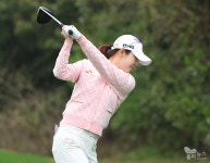 [KLPGA] 김재희, 입술 꽉 캐물고 힘차게 티샷