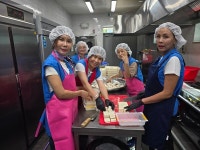 한누리봉사단과 환경나침반, 배식 봉사활동에 참여해