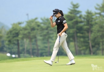 [KLPGA] 고지우, 선두 질주하는 '나이스 바디'