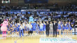 [WKBL] 아산 우리은행, 챔피언결정전 진출을 기념하는 포토 타임