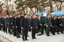 경주시, 신년 충혼탑 참배로 새해 공식 업무 시작