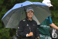 [KLPGA] 서교림, 인카금융 더헤븐 마스터즈 3타 차 단독 선두.. 2주 만에 시즌 2승 눈앞'