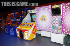 게임 패밀리 레스토랑, 재미스를 가다