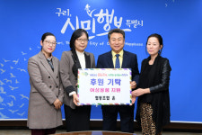 구리시 협동조합 ‘온’, 여성청소년에 여성용품 전달