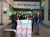 시흥시 서해초등학교 학생자치회 및 학부모, 정왕3동 행정복지센터에 라면 15박스 전달
