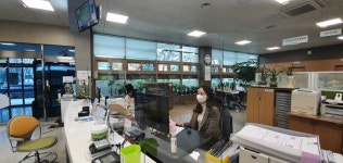 평택시, 코로나19 확산 방지를 위한  종합민원실 투명가림막 설치