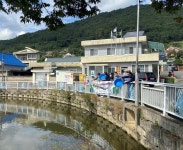 함안군 산인면,  친환경 미꾸라지 치어 방류