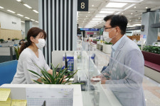동대문구, 민원실 직원에 심리상담·검진비 지원