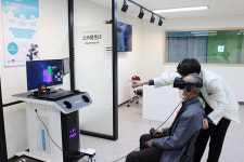 ㈜휴먼아이티솔루션, 가상현실을 활용한‘치매예방실’개발 화제