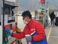‘코로나 꼼짝마’…속리산주유소, 방역지침 강화
