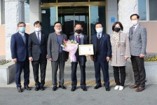 강찬원 영암군의장, 의정봉사상 수상