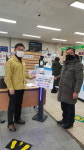 고양시 장항2동 주민자치위원회, 행정복지센터에 ‘비대면 얼굴인식 체온측정기’ 기증