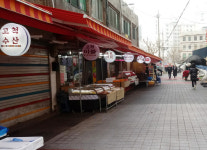 구로구, 고척골목시장 상점가 간판·비가림 천막 설치 완료