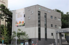 은평구립 은뜨락도서관, ‘공감글판’ 단장