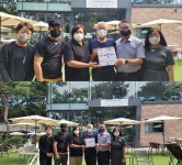 고양시 효자동, 이웃사랑 ‘효자나눔가게’에 세 번째 현판 전달