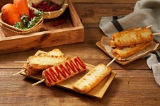 메디쿼터스 닭가슴살 브랜드 바르닭, 오마뎅과 협업 닭가슴살 어묵바 출시